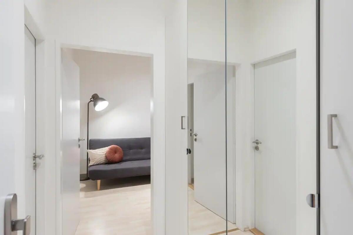 Apartment Vast Old Town For 3 *